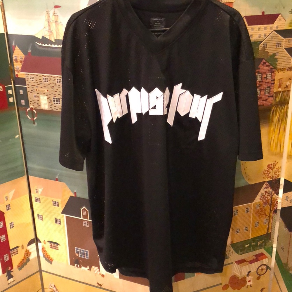 Justin Bieber purpose tour jersey from UO